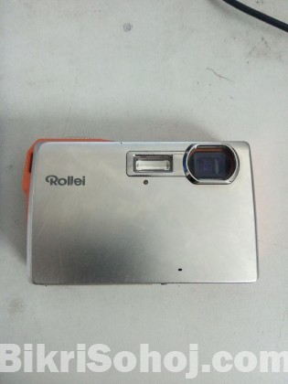 Digital camera